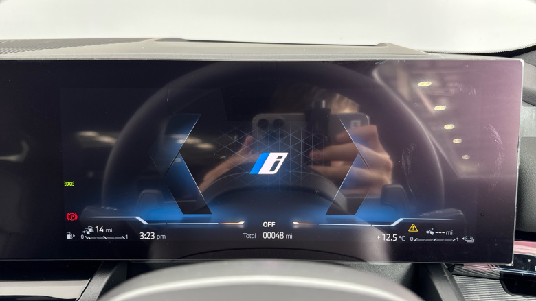 BMW 5 Series 550e xDrive M Sport Pro 4dr Auto [Tech+/Comfort+] Saloon